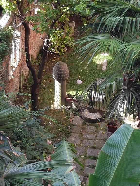 Appartamento Garden Ca' Rezzonico Veneza Exterior foto
