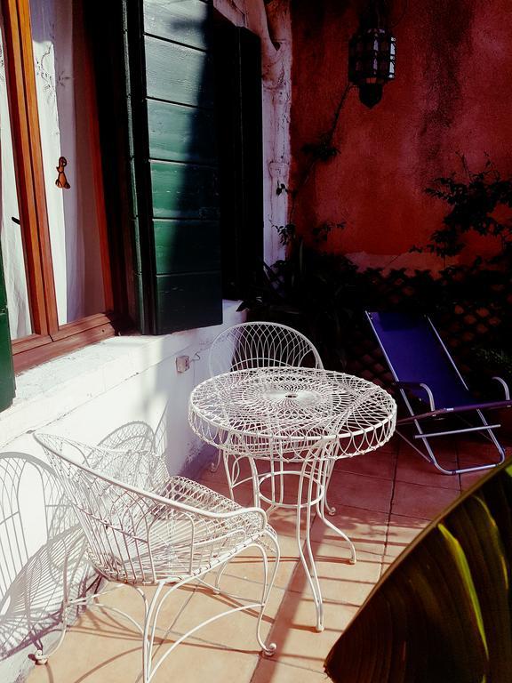 Appartamento Garden Ca' Rezzonico Veneza Exterior foto