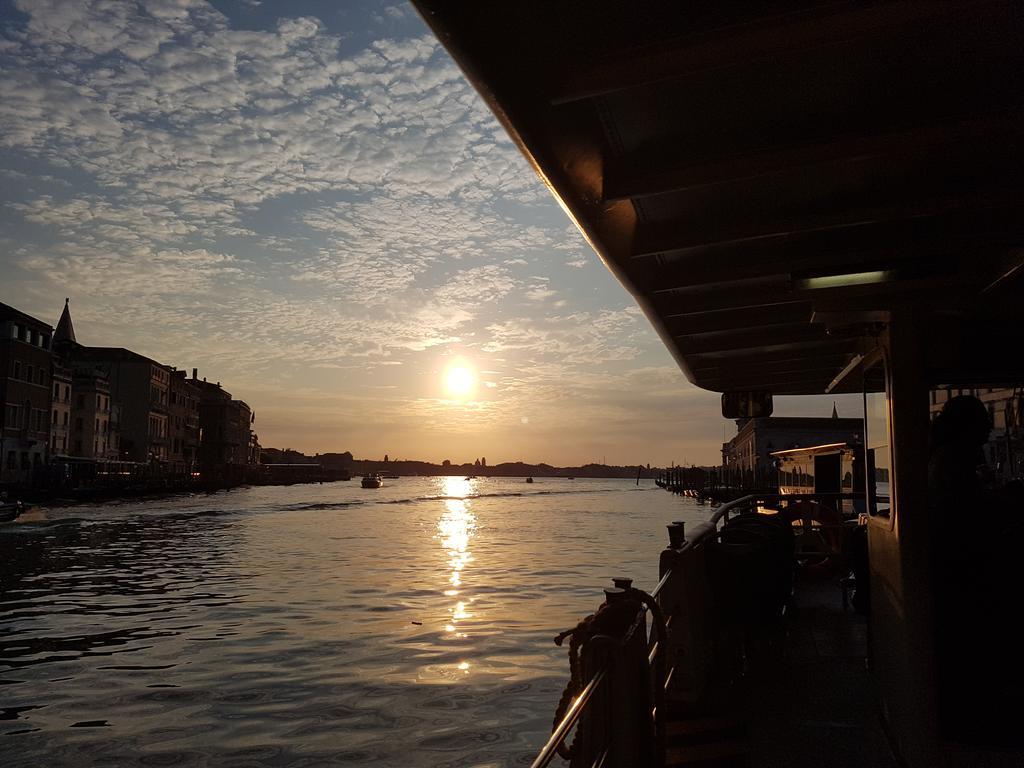Appartamento Garden Ca' Rezzonico Veneza Exterior foto