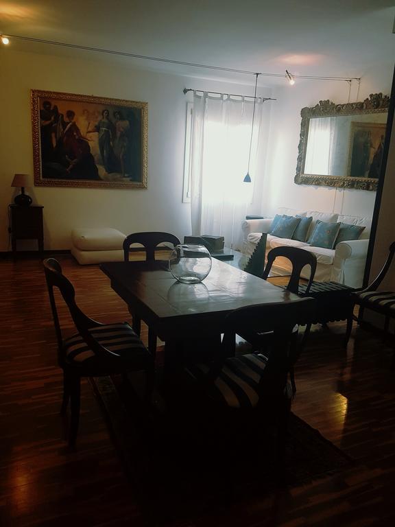 Appartamento Garden Ca' Rezzonico Veneza Quarto foto